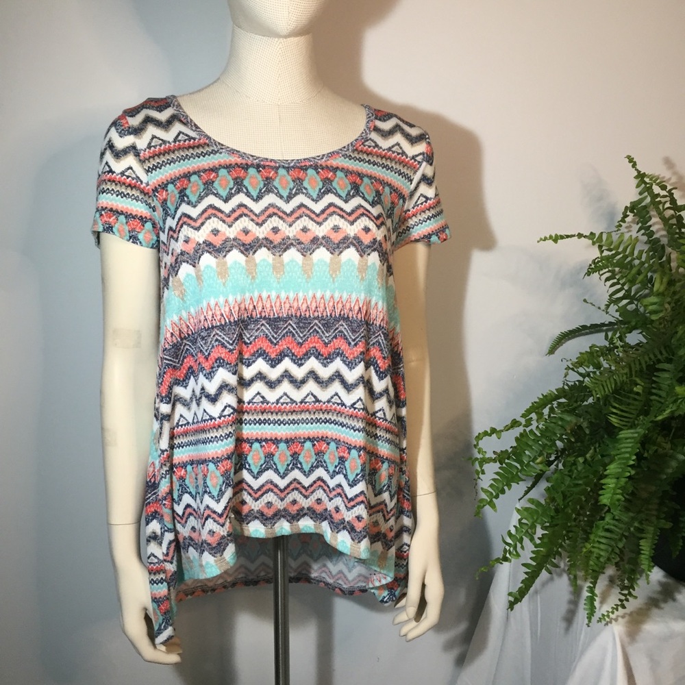 New Directions Aztec Print Top NWT Sz M